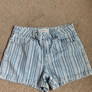 pacSun mom shorts